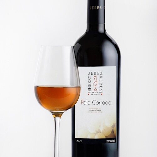 Palo Cortado mit typischer Mahagoni-Farbe