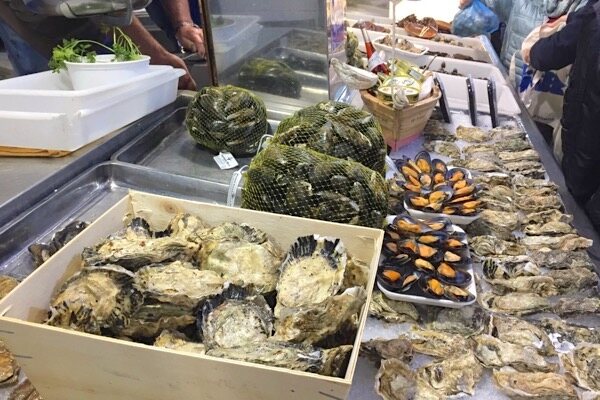 Auf dem Mercado de Abastos in Santiago de Compostela